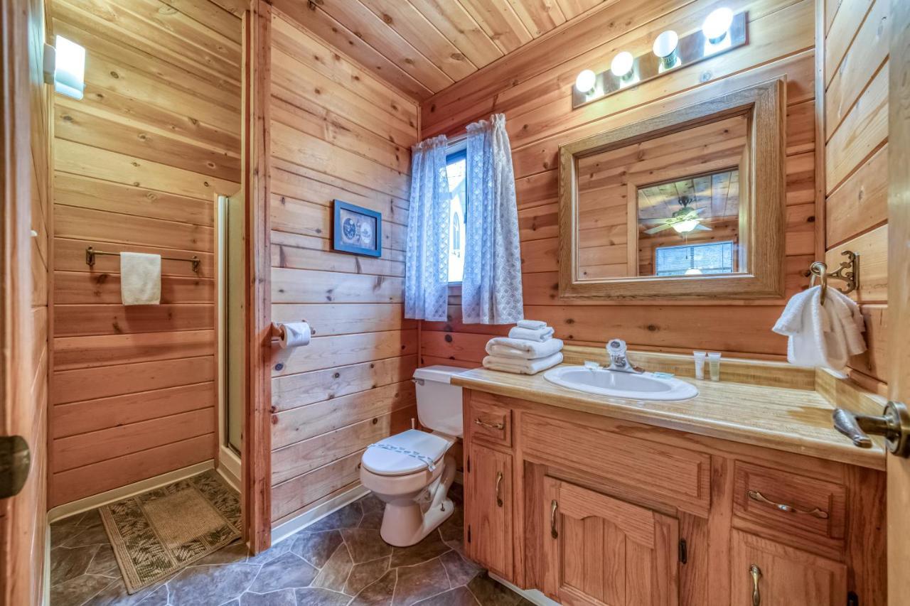 Black Bear Cabin Bass Lake Exterior foto