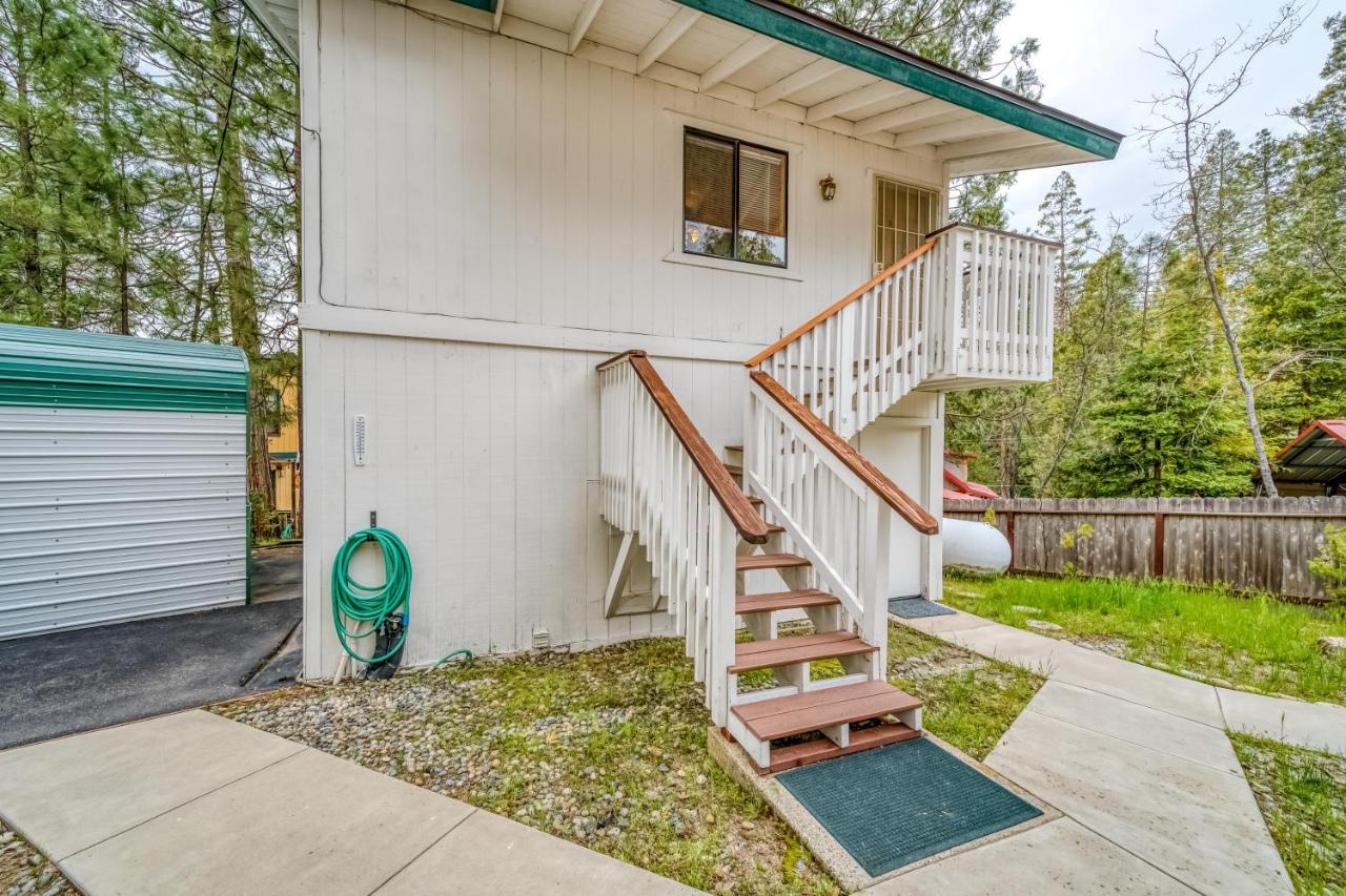Black Bear Cabin Bass Lake Exterior foto